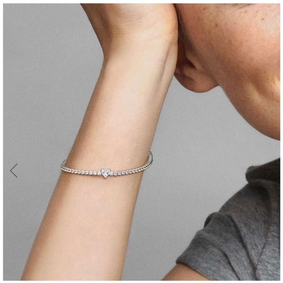 Pandora Tennis Bracelet with Heart - Picture 5 of 6